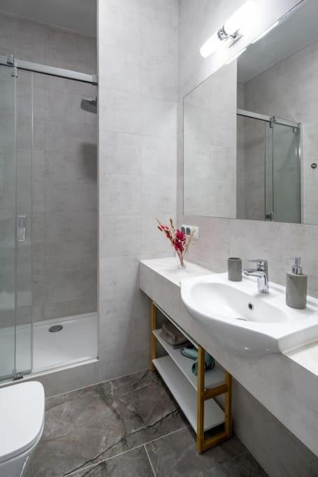 Charming Apartment In Calm And Central Area Krakow Dış mekan fotoğraf